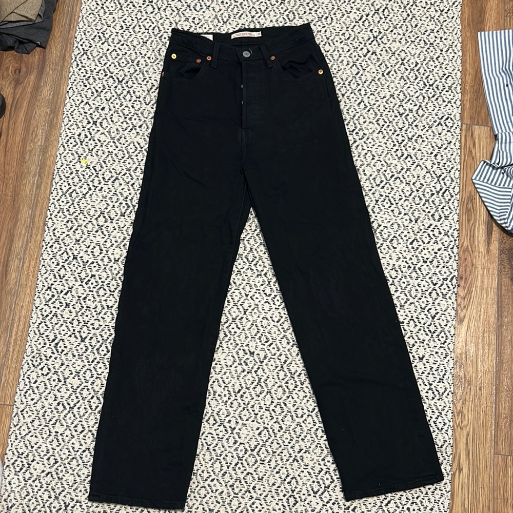 Levi’s rib cage straight ankle jeans